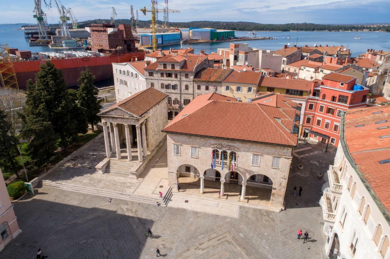 Piazza Foro With Free Parking Apartment Pula Exterior photo